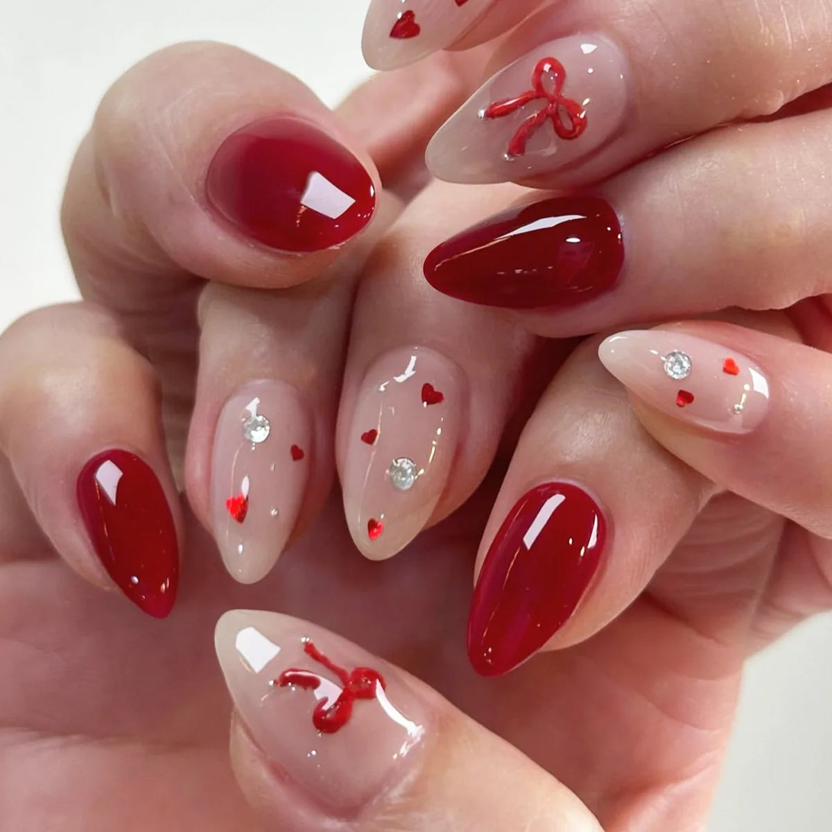 24pcs Sweet Cat Eye French Press on Nails Diamond-Pointed Three Dimensional Bow Knot Wearable Nail For Women&Girl Almond Nail
