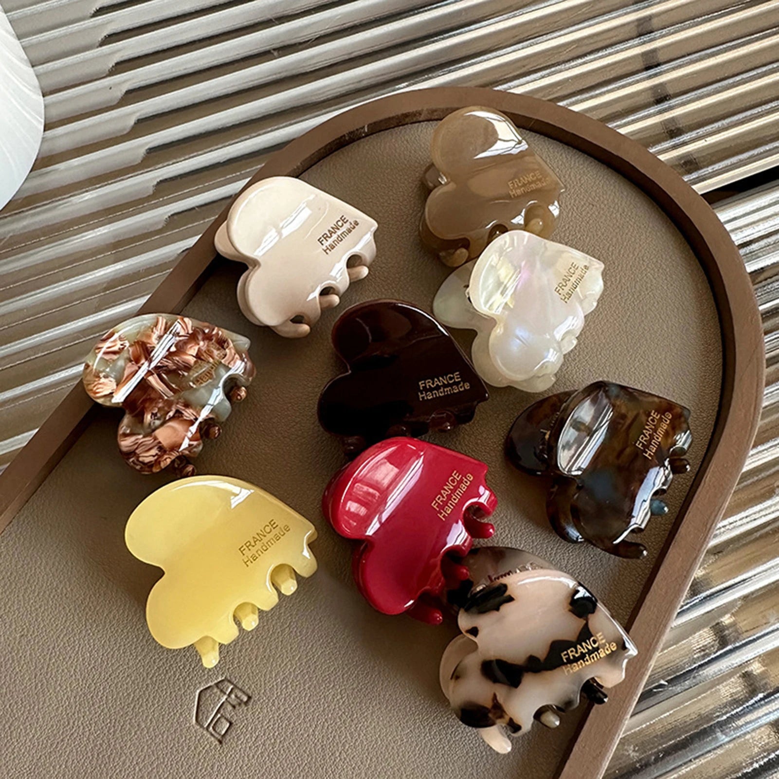 Exquisite Simple Hair Claw Creative Love Heart Shape Acetic Acid Hair Clips Korean Style Women Girls Claw Clips Hair Accessories